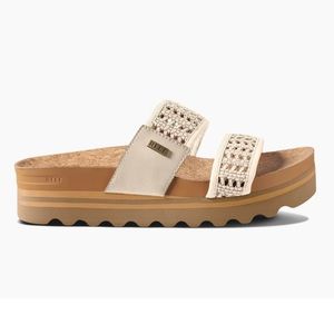 NWT reef vista platform sandals